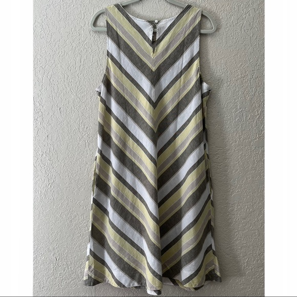 Liz Claiborne women’s Linen blend sleeveless shift dress with pockets, small - Picture 2 of 7